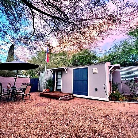 Cute Peaceful Tiny House Getaway W Backyard - Low Summer Rates! Tucson Bagian luar foto