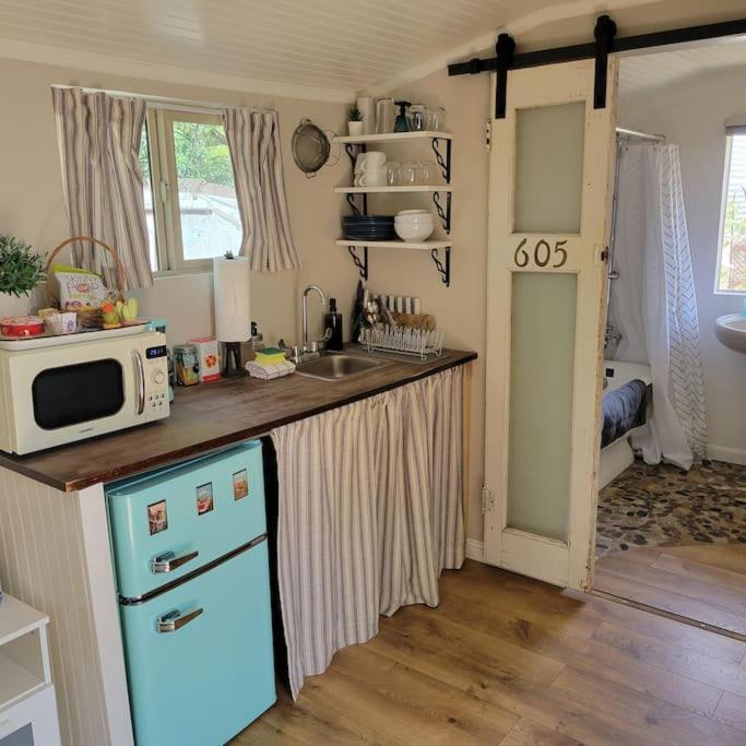 Cute Peaceful Tiny House Getaway W Backyard - Low Summer Rates! Tucson Bagian luar foto